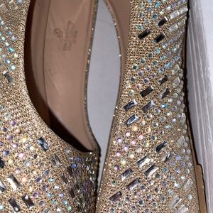 Sparkly BEAUTIFUL De Blossom Collection Flats